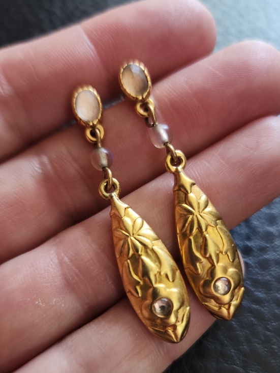 Jewelry - Vintage-Style Gold Floral Drop Earrings - White Accents